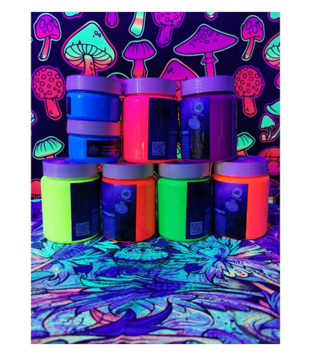 رنگ بلک لایت رقص نور